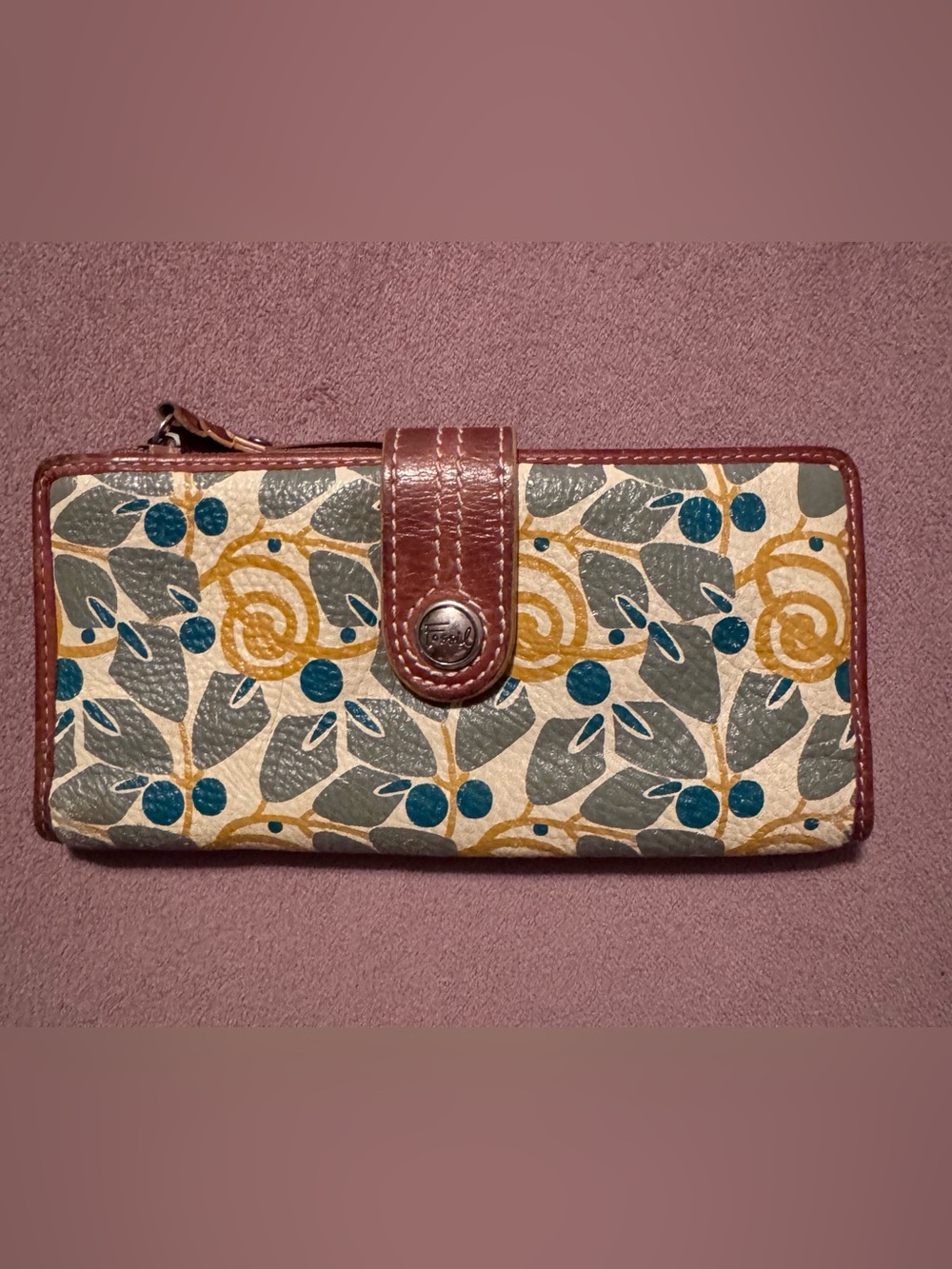 Fossil Vintage Leather Leaf Wallet